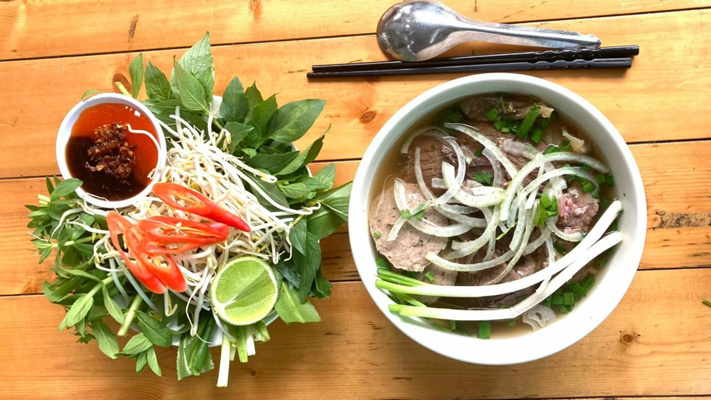 Phở Quốc - Bún Bò Huế - Trần Khánh Dư