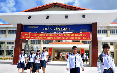 Trường THPT Trần Văn Giàu - Đường Trục
