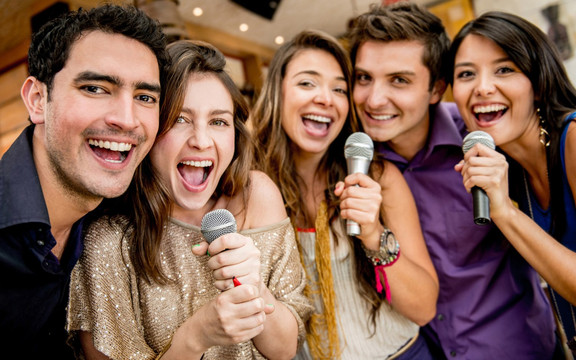 Thúy Karaoke