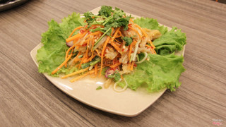 nộm chân gà rút xương