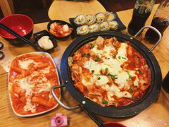 chảo gà phomai 85k