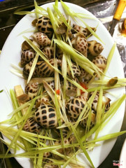 Ốc hương hấp bia 150k