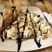 Crepes caramel + táo, chuối