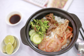 cơm bò xào bông lý