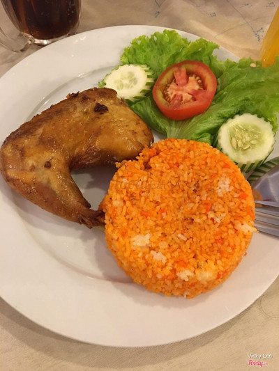 Cơm gà xối mỡ