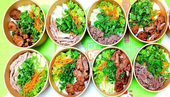 Kay Quán - Bún Bò Kay, Bún Bò Trộn & Bún Chả - Chợ Lòng Thuyền