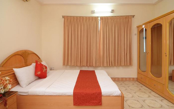 Tân Hoàng Long Hotel