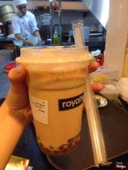 Có bạn ship xênh gái ship đến tận cửa choa luôn...hihe