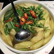 Canh chua bạc hà nấu tôm