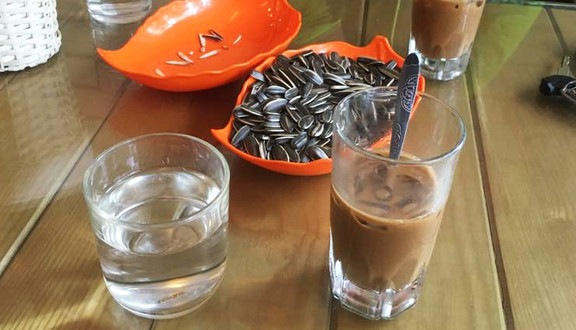 Phố Cafe - Lạc Trung