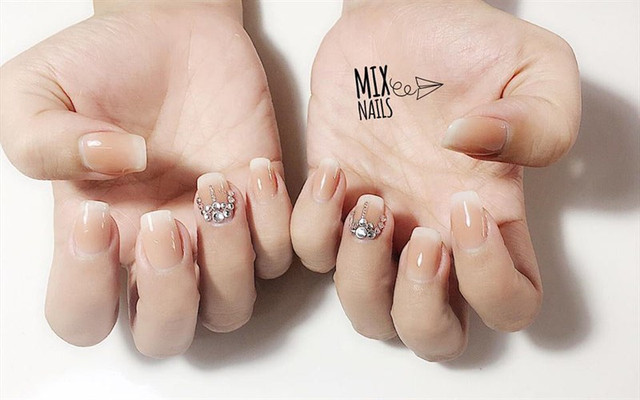 Mix Nails