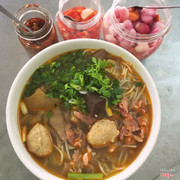 Bún bò thập cẩm