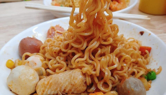 Uyên Ương Quán - Mỳ Trộn Indomie - Tân Triều