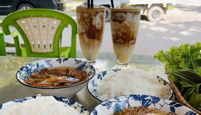 Bún Chả, Lẩu Gà & Cà Phê Tú Như - Đường Số 16