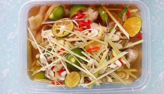 Lu - Chân Gà Sốt Cay