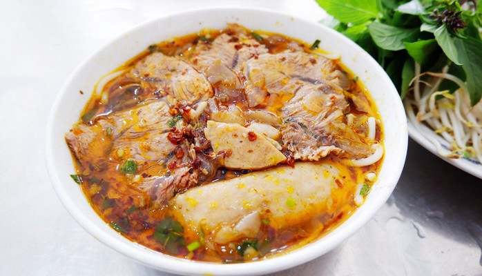 Bún Bò O Tui