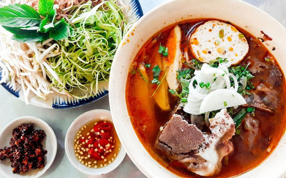 Quán Phở Anh Vũ - Bún Bò & Miến Gà - Đại Lộ Bình Dương