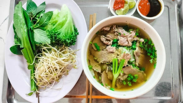 Phở Đại Mộc - Nguyễn Văn Cừ Nối Dài