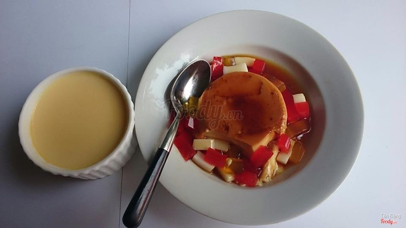 Dĩa bánh flan