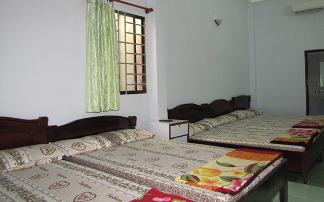 Nhà Nghỉ Dòng Sông Xanh - Cách Mạng Tháng 8