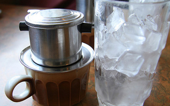 Duyên Hải Coffee