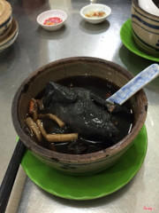 Gà ác hầm thuốc bắc
