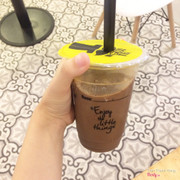 Giá vừa tầm hssv, nhiều loại trà sữa và topping để lựa chọn. Điểm 10 luôn nahhhh! 