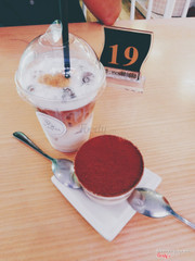 Caramel Macchiato vs Tiramisu