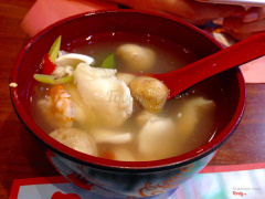 Soup tomyum chua cay hải sản
