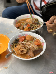 bún riêu giò nạc