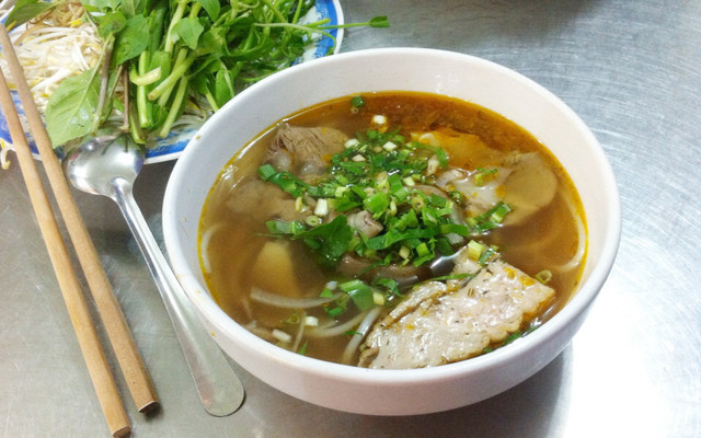 Cô Trang - Bún Bò Huế