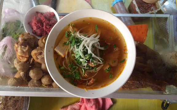 Chị Hồng - Bún Bò Huế