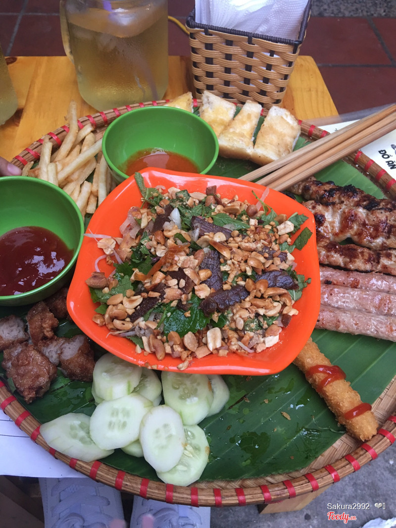 Mẹt 100k ( đã bị chén mất 2 que phô mai)