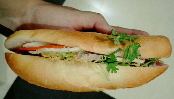 Bánh Mì Thảo Quyên