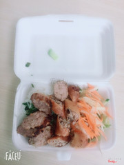 Bún nem nướng chả giò