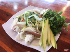 Mực lá hấp