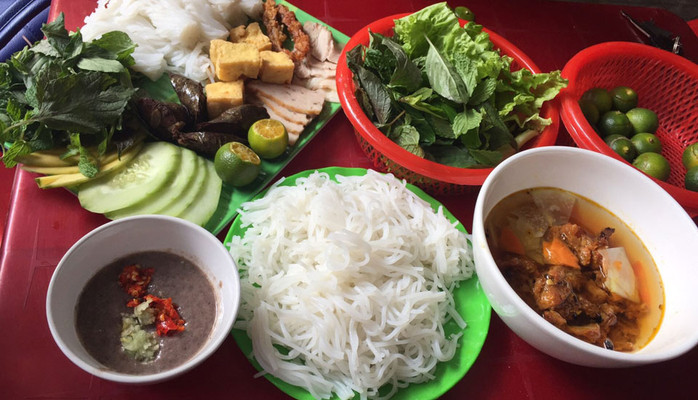 Chí Phèo Quán - Bún Đậu Mắm Tôm & Bò Hầm Nướng