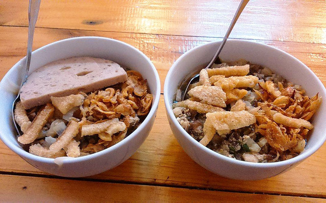 Bánh Đúc Nóng Bà Già