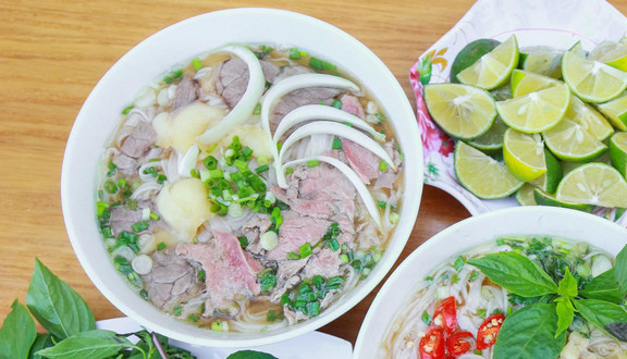 Phở Việt - Lê Trọng Tấn