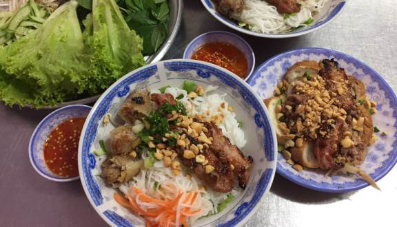 Bún Thịt Nướng & Bánh Hỏi - Thương Xá Đồng Khánh