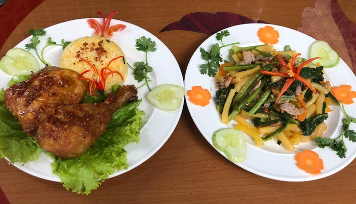 Quán Đào Lê - Cơm Gà & Mì Xào Bò - Bình Quới