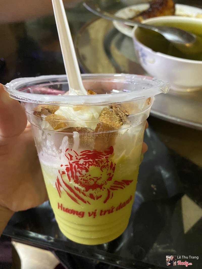 Thấy qua now chấm nhiều sao lắm. Gần nhà nữa nên ăn thử ma cả nhà chê, cả kem cả bơ đã loãng còn nhạt! Bố mình ăn xog m hỏi ăn chưa thấy bơ sao thì bảo ơ k phải trà xanh à 😭