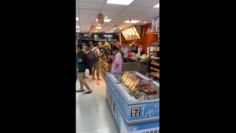 Cửa hàng thứ 50.