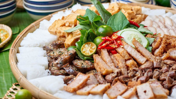 Bún Đậu Mắm Tôm Nở Bistro