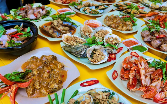 Vinh Seafood - Gỏi Cá Lạc