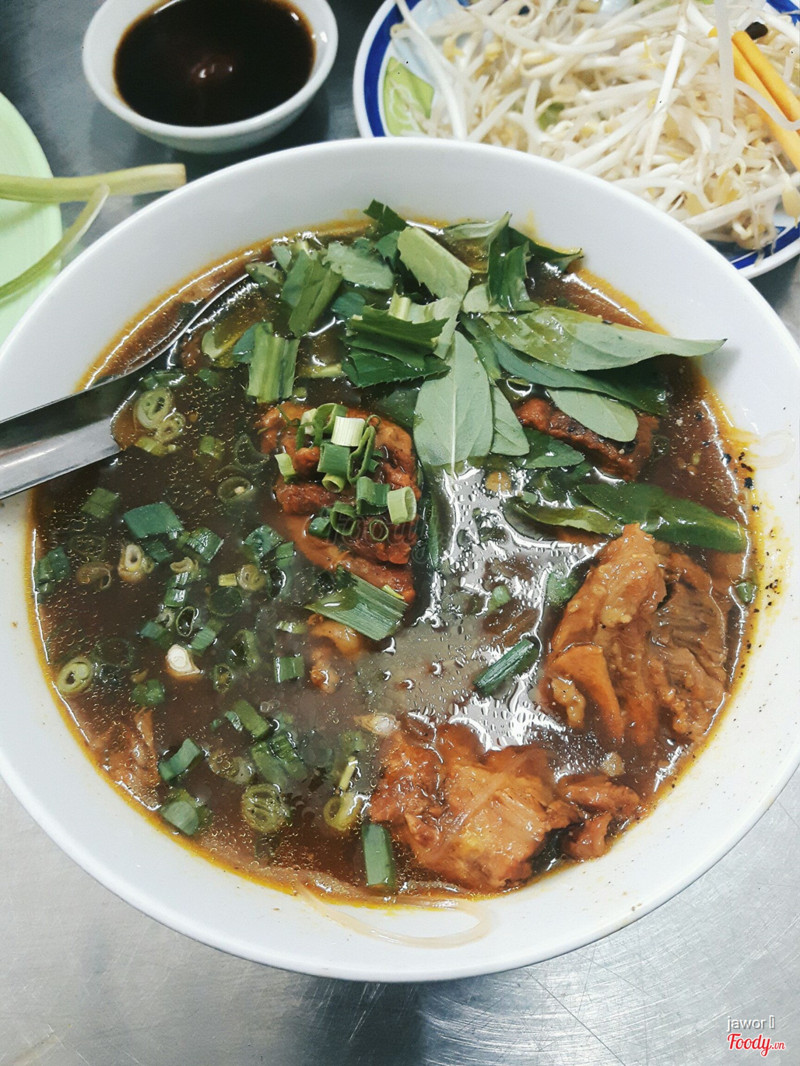 Hủ tiếu bò kho