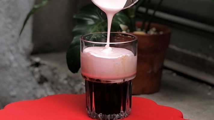 YAAAF CAFÉ - Cà Phê Muối Hồng - Nguyễn Trãi