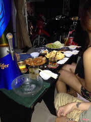 Trời mát như thế này thì nhậu vài tháp cho cuộc đời thêm vui nhé :)