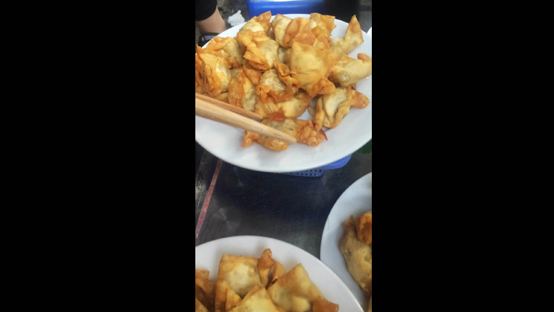 Bánh Tôm Hàng Bồ