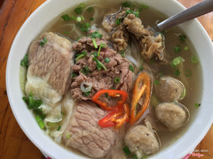 Phở bò đặc biệt